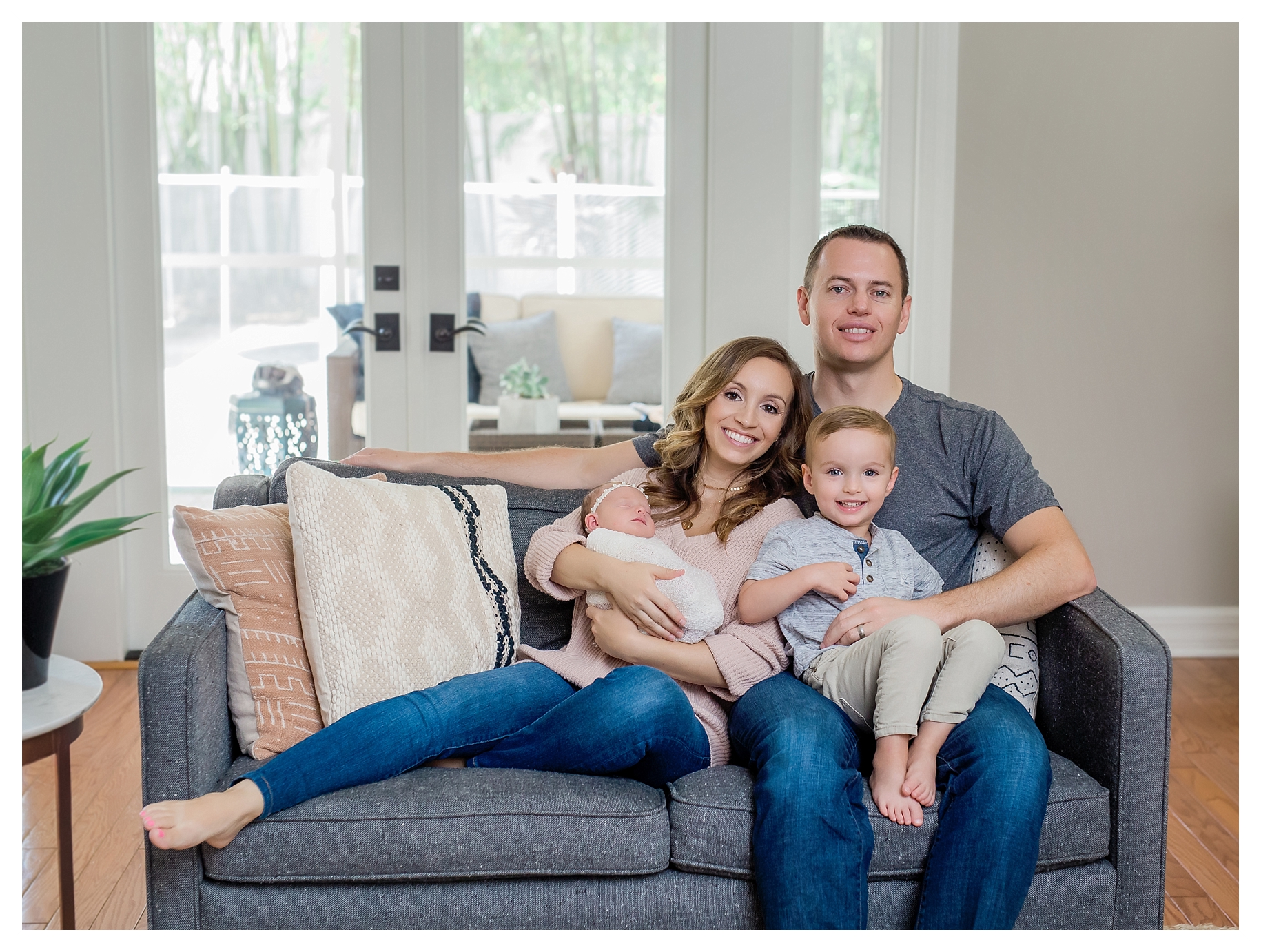 Darlene Barlows Family Portrait Session_1620.jpg